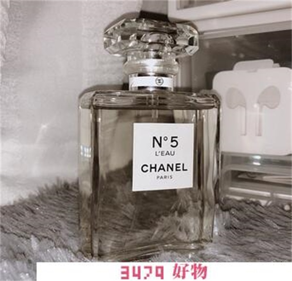 香奈儿什么产品最出名，香奈儿最出名的单品是什么