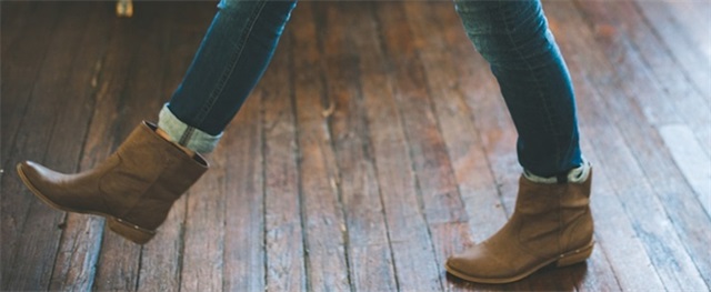 小腿粗穿什么样的靴子