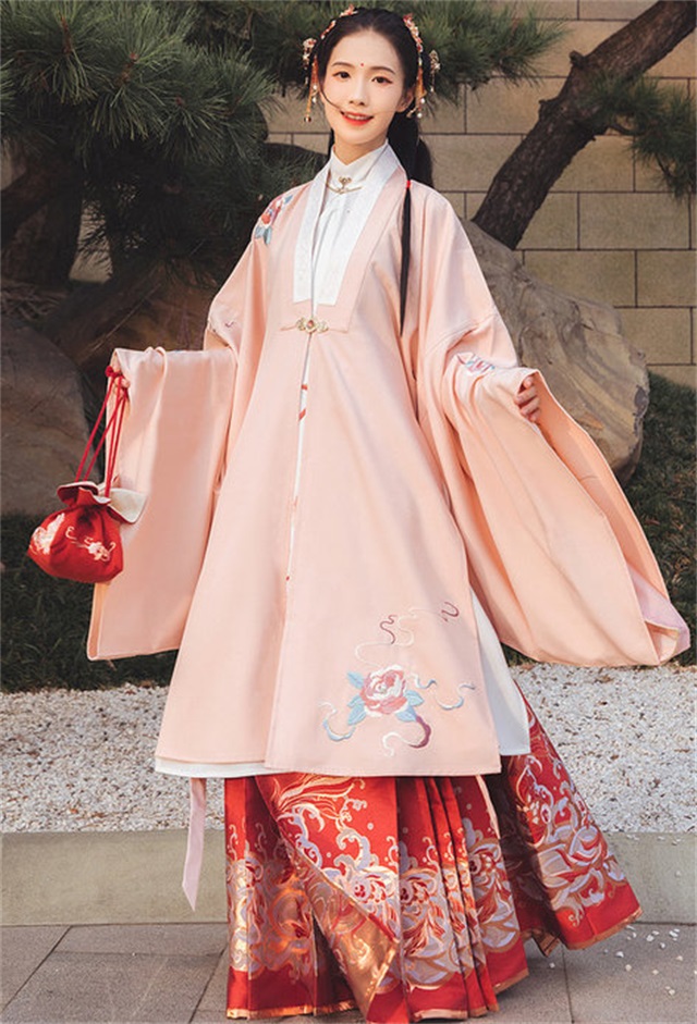 汉服头饰怎么扎