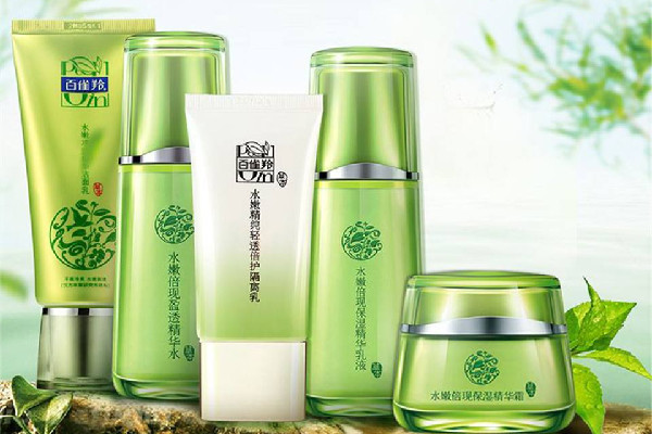 百雀羚草本系列有几款，百雀羚草本精粹四件套适用年龄