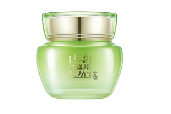 百雀羚眼霜适合什么年龄段的人用，百雀羚眼霜和欧莱雅眼霜哪个好