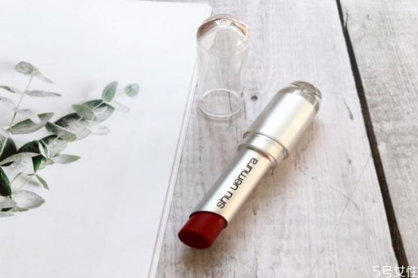 植村秀适合素颜的口红，植村秀哑光口红干吗