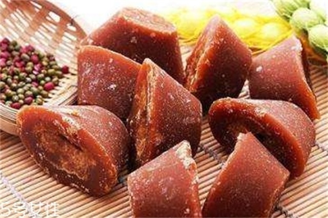 红糖面膜可以去黑头吗，红糖面膜加什么去黑头