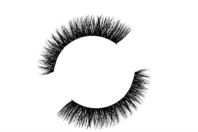 多久嫁接一次睫毛比较好，这样做放大双眼效果好