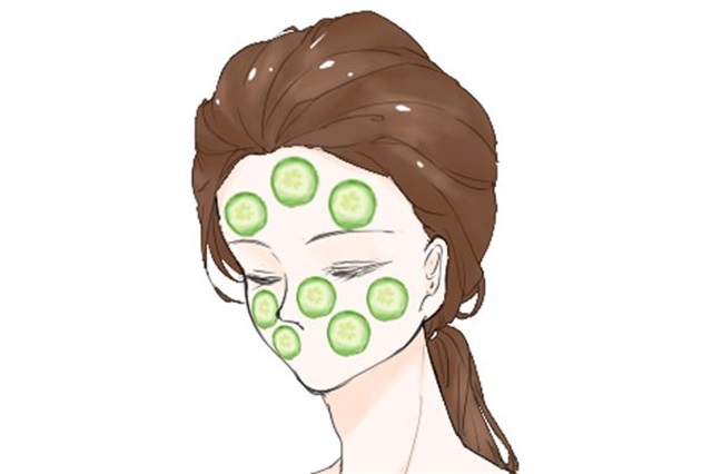 怎么化妆不浮粉不脱妆，妆前保湿至关重要