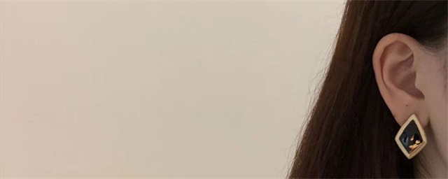 打了耳洞可以涂去疤膏吗