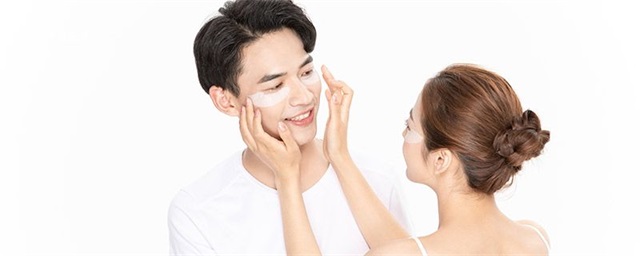 怎么贴眼袋贴才正确，眼袋贴怎么贴是正确的