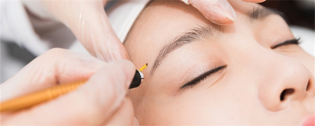 八字眉和囧字眉的区别是什么，八字眉和囧字眉的区别