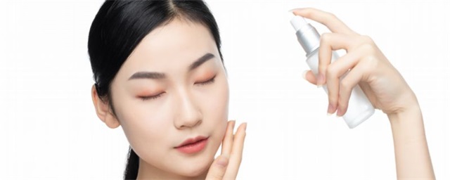 控油爽肤水使用方法，控油护肤品怎么用