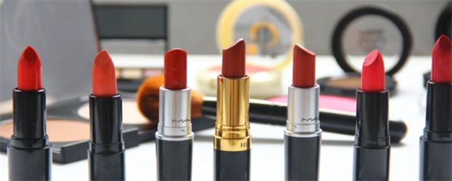 冷皮的辨别方法，冷皮适合什么颜色口红