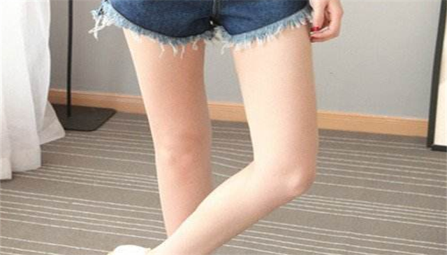 腿毛能剪刀剪吗，腿毛脱毛会有副作用吗