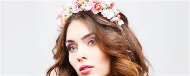 为什么抹完粉底后皮肤会翘皮