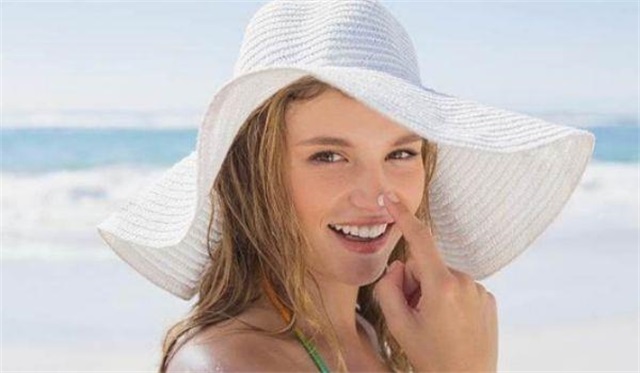 如何选择最好的防晒霜，超级好用的防晒霜推荐