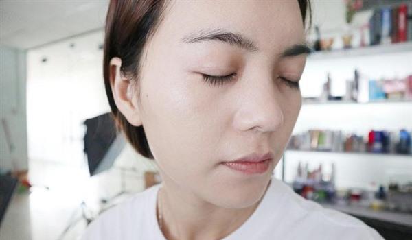 日常烟熏妆怎么画比较好，用3个彩妆打造的烟熏妆教程