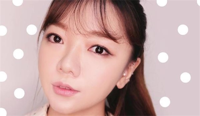 上班妆容怎么画快速好看，超百搭日常通勤妆