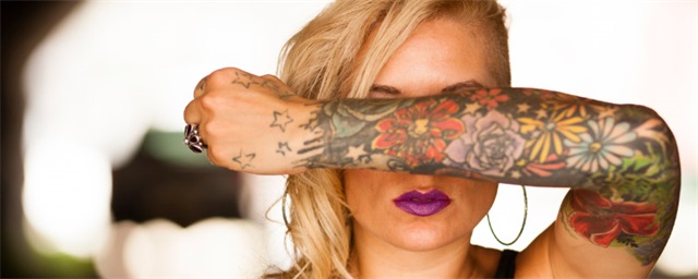  纹身晕色如何处理，纹身晕色了怎么办