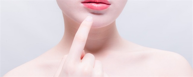  用清水可以卸口红吗，口红可以用清水卸除吗