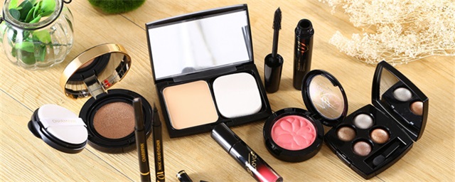 化妆的危害，长期化妆对皮肤伤害大吗