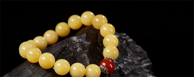 蜜蜡怎么保养和需要注意什么，蜜蜡的保养方法和注意事项