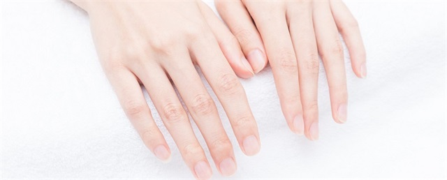 纽约风暴碎钻美甲教程，纽约风暴碎钻美甲怎么涂