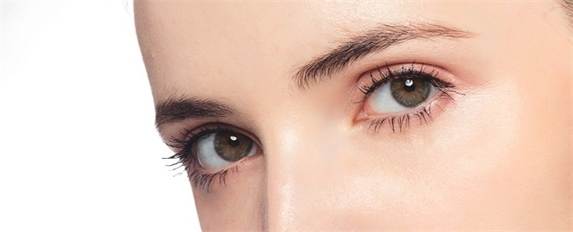 双眼皮如何打眼影，双眼皮怎样涂眼影