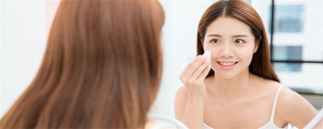 金缕梅对肌肤有什么用，金缕梅适合什么肤质