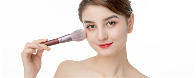  Dior蓝星的定制腮红601色号属于哪种颜色，Dior蓝星定制腮红601是什么颜色