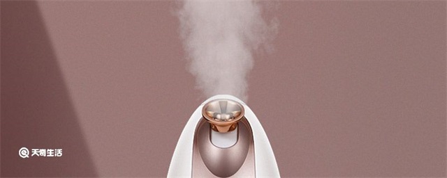 蒸脸时水里可以放一滴白醋吗，蒸脸时水里放一滴白醋可以吗