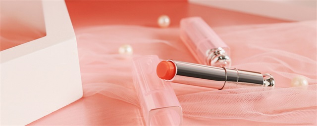 润唇膏是化妆品吗，润唇膏属于化妆品吗