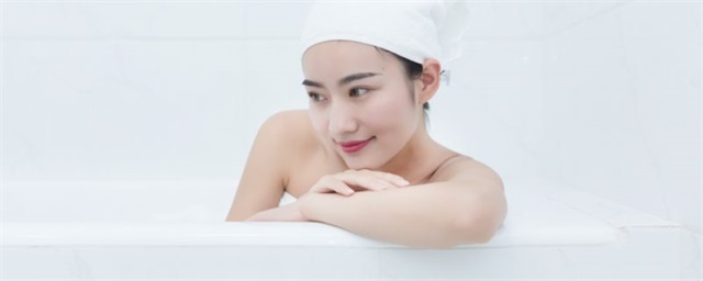 使用时的注意事项，沐浴露和磨砂膏的先后顺序