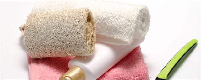 前胸长痘的去除方法，如何去除前胸的痘痘