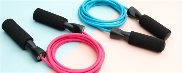  每天晚上跳绳可不可以减肥，每天晚上跳绳能减肥吗