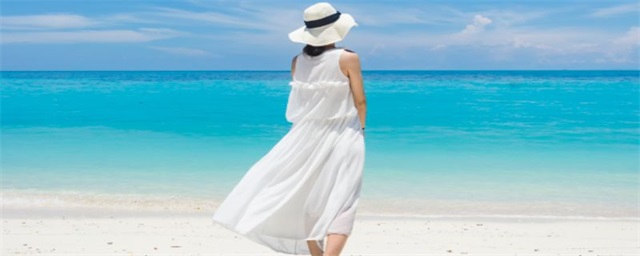 白裙子搭配什么上衣，夏季白裙子怎么搭配