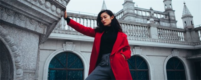  羊绒大衣适合哪些人穿，羊绒大衣适合哪个年龄