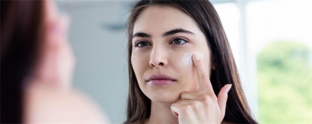 面霜什么时候用好，面霜什么时候用