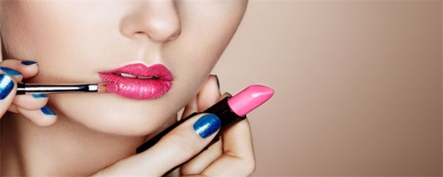  如何涂抹口红，涂口红的正确步骤