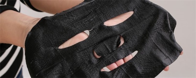 冬天用热水泡面膜可以吗，冬天使用面膜可以用热水泡吗