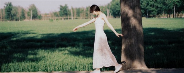 棉麻裙子配什么鞋子，夏季棉麻裙子搭配什么鞋子