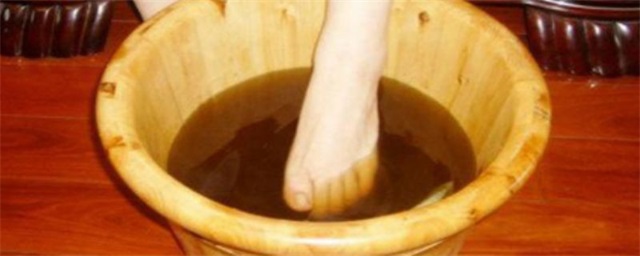  足光粉泡脚需要泡多久，足光粉泡脚泡多长时间