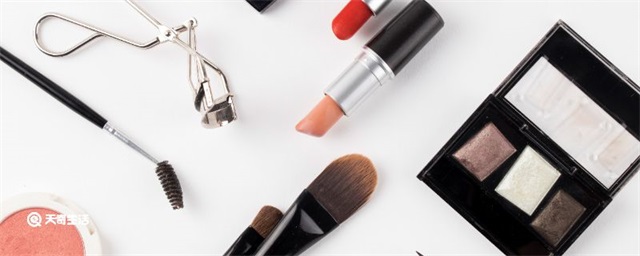 从零开始学化妆淡妆，如何化妆