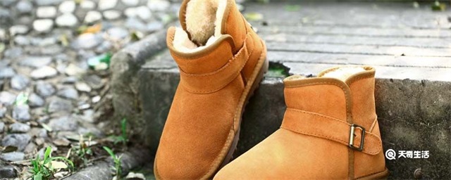 雪地靴湿水后有印子怎么办，雪地靴湿水后有印子一直干不了