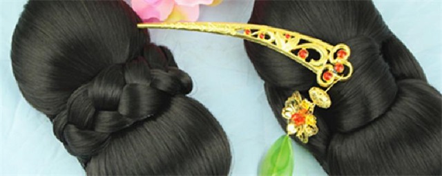 假发包怎么固定住呢