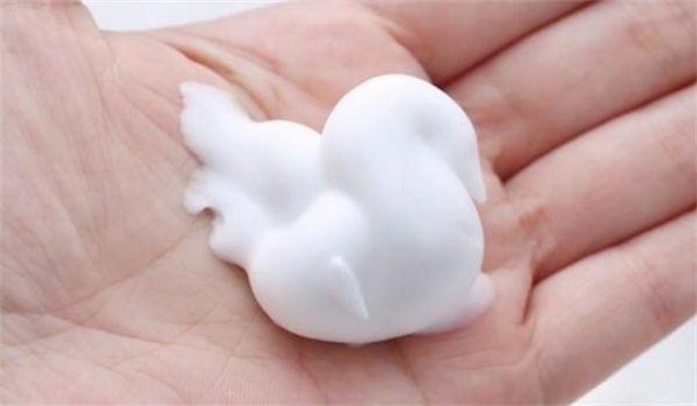 洁面慕斯是洗面奶吗，洁面慕斯与洗面奶的区别