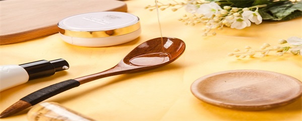 发膜和精油的区别，发膜和精油有什么区别