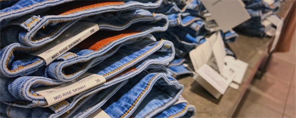 牛仔裤27码腰围是多少码，牛仔裤27码腰围是多少