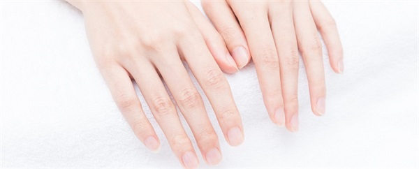 美甲雪人画法步骤，雪人美甲画法步骤有哪些