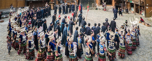 阿昌族的服装特点，阿昌族的服饰特点有哪些