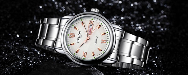 阿玛尼手表哪个国家的牌子，阿玛尼手表哪个国家的