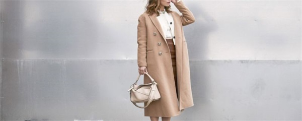 咖啡色大衣内搭适合什么颜色，咖啡色大衣适合搭配什么颜色