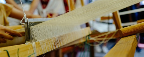 真丝绒面料好吗，真丝绒是什么面料